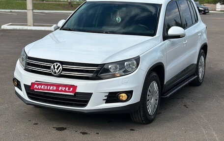 Volkswagen Tiguan I, 2011 год, 830 000 рублей, 2 фотография