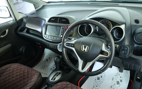 Honda Fit III, 2009 год, 799 000 рублей, 10 фотография