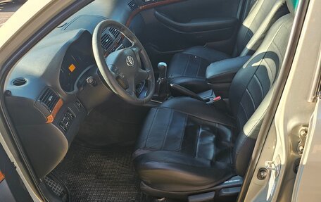Toyota Avensis III рестайлинг, 2006 год, 600 000 рублей, 5 фотография