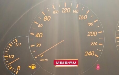 Toyota Avensis III рестайлинг, 2006 год, 600 000 рублей, 7 фотография