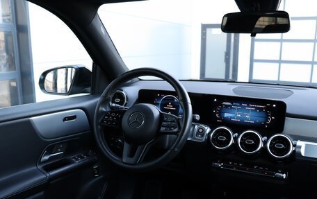 Mercedes-Benz GLB, 2021 год, 3 350 000 рублей, 25 фотография