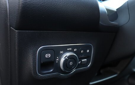 Mercedes-Benz GLB, 2021 год, 3 350 000 рублей, 29 фотография