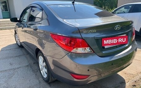 Hyundai Solaris II рестайлинг, 2014 год, 865 000 рублей, 3 фотография