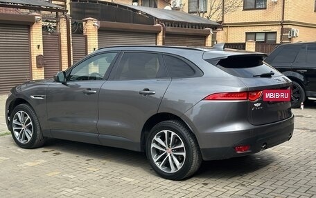 Jaguar F-Pace, 2018 год, 1 500 000 рублей, 8 фотография