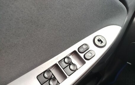 Hyundai Solaris II рестайлинг, 2015 год, 829 000 рублей, 17 фотография