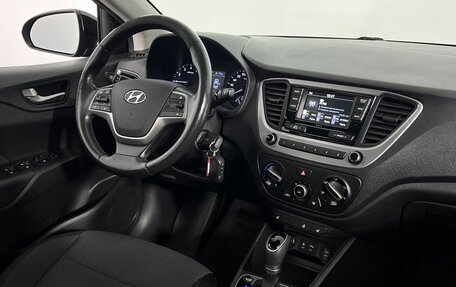 Hyundai Solaris II рестайлинг, 2018 год, 1 490 000 рублей, 13 фотография