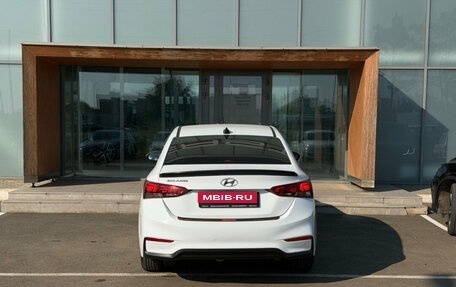 Hyundai Solaris II рестайлинг, 2017 год, 1 030 000 рублей, 4 фотография