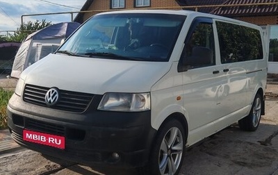Volkswagen Transporter T5 рестайлинг, 2004 год, 2 000 000 рублей, 1 фотография
