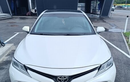 Toyota Camry, 2020 год, 2 500 000 рублей, 1 фотография