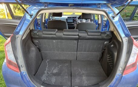 Honda Fit III, 2013 год, 810 000 рублей, 11 фотография