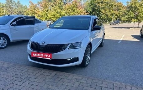 Skoda Octavia, 2017 год, 1 675 000 рублей, 8 фотография