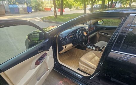 Toyota Camry, 2012 год, 1 470 000 рублей, 10 фотография