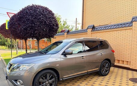 Nissan Pathfinder, 2015 год, 1 570 000 рублей, 5 фотография