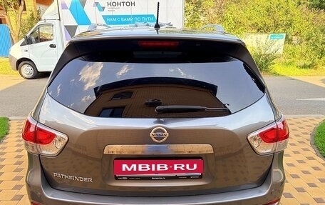 Nissan Pathfinder, 2015 год, 1 570 000 рублей, 8 фотография
