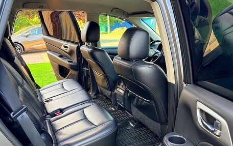Nissan Pathfinder, 2015 год, 1 570 000 рублей, 11 фотография
