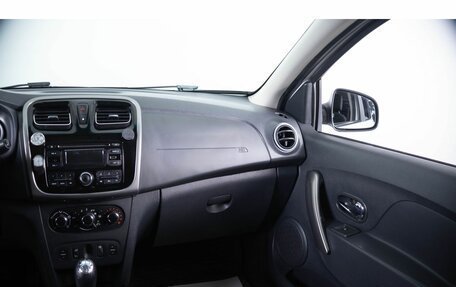 Renault Logan II, 2016 год, 649 000 рублей, 13 фотография