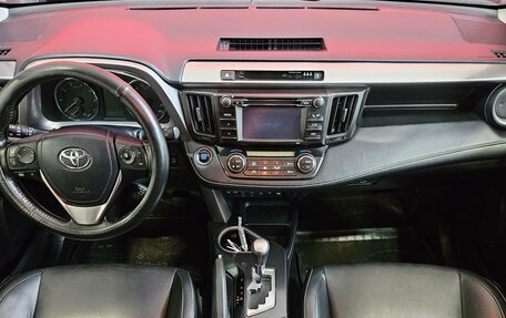 Toyota RAV4, 2016 год, 2 390 000 рублей, 9 фотография