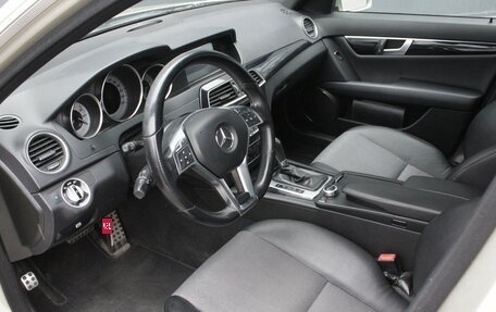 Mercedes-Benz C-Класс, 2011 год, 1 400 000 рублей, 5 фотография