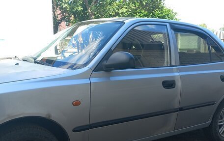 Hyundai Accent II, 2004 год, 310 000 рублей, 3 фотография