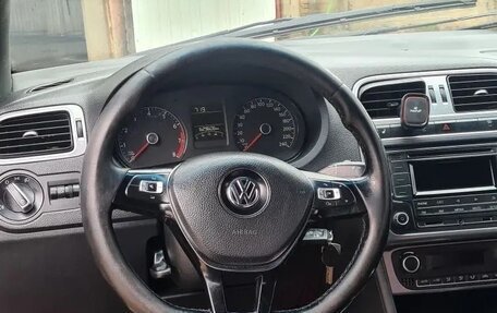 Volkswagen Polo VI (EU Market), 2016 год, 490 000 рублей, 8 фотография
