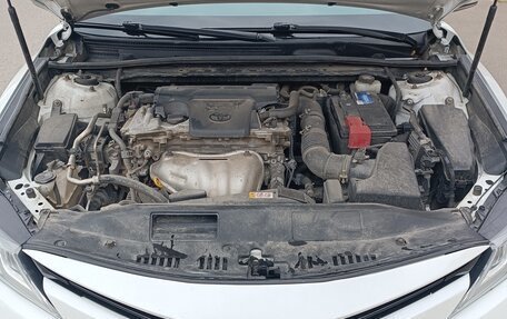 Toyota Camry, 2020 год, 2 500 000 рублей, 20 фотография