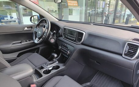 KIA Sportage IV рестайлинг, 2019 год, 2 360 000 рублей, 13 фотография