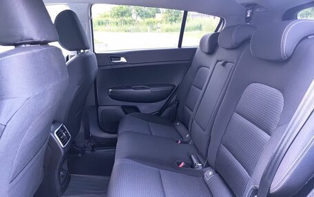 KIA Sportage IV рестайлинг, 2019 год, 2 360 000 рублей, 15 фотография