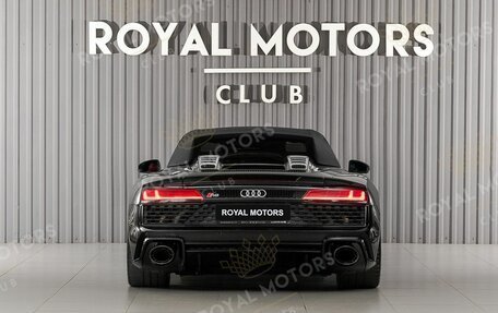 Audi R8, 2019 год, 18 600 000 рублей, 4 фотография