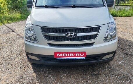 Hyundai Grand Starex Grand Starex I рестайлинг 2, 2008 год, 1 410 000 рублей, 2 фотография