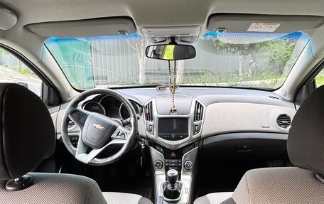 Chevrolet Cruze II, 2014 год, 800 000 рублей, 14 фотография