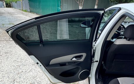 Chevrolet Cruze II, 2014 год, 800 000 рублей, 13 фотография
