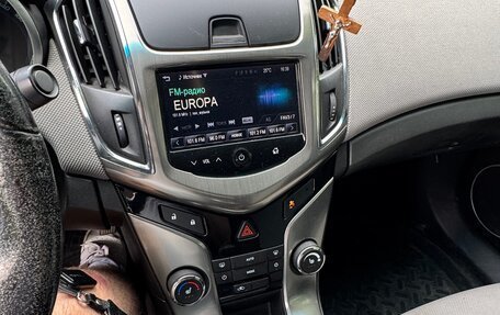 Chevrolet Cruze II, 2014 год, 800 000 рублей, 17 фотография
