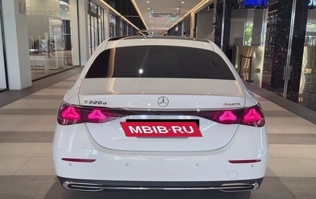 Mercedes-Benz E-Класс, 2024 год, 6 250 000 рублей, 4 фотография