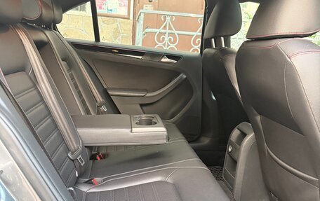 Volkswagen Jetta VI, 2016 год, 1 650 000 рублей, 10 фотография