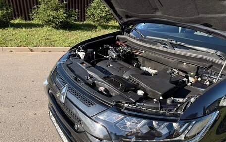 Mitsubishi Outlander III рестайлинг 3, 2021 год, 2 900 000 рублей, 10 фотография