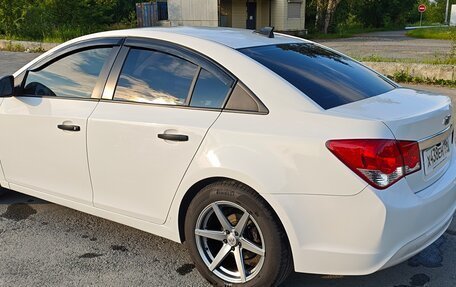 Chevrolet Cruze II, 2014 год, 1 000 000 рублей, 9 фотография