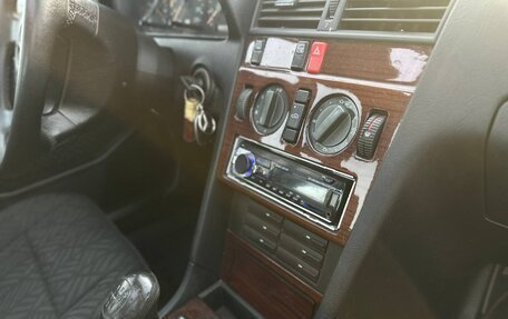 Mercedes-Benz C-Класс, 1994 год, 320 000 рублей, 11 фотография
