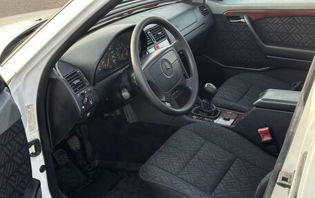 Mercedes-Benz C-Класс, 1994 год, 320 000 рублей, 16 фотография