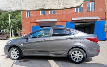 Hyundai Solaris II рестайлинг, 2012 год, 730 000 рублей, 3 фотография
