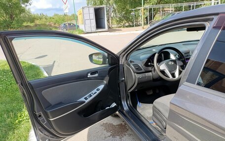 Hyundai Solaris II рестайлинг, 2012 год, 730 000 рублей, 12 фотография