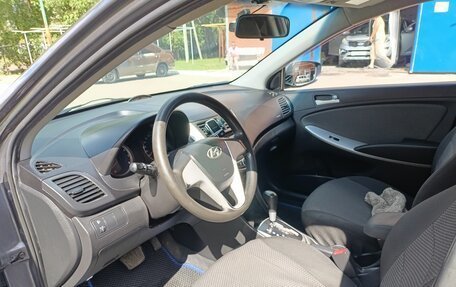 Hyundai Solaris II рестайлинг, 2012 год, 730 000 рублей, 8 фотография