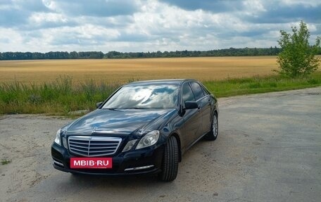 Mercedes-Benz E-Класс, 2012 год, 2 000 000 рублей, 2 фотография