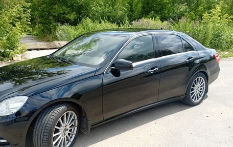 Mercedes-Benz E-Класс, 2012 год, 2 000 000 рублей, 5 фотография