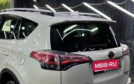 Toyota RAV4, 2015 год, 2 800 000 рублей, 2 фотография