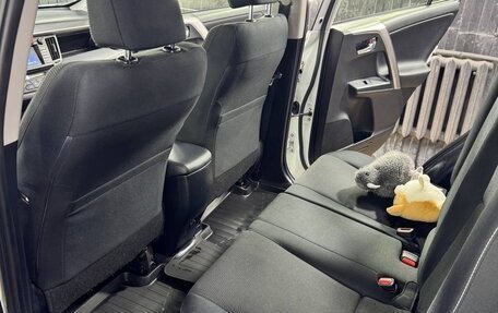 Toyota RAV4, 2015 год, 2 800 000 рублей, 8 фотография