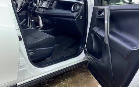 Toyota RAV4, 2015 год, 2 800 000 рублей, 5 фотография