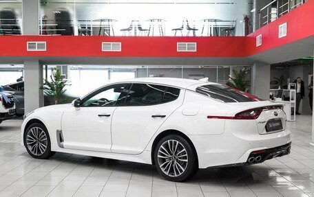 KIA Stinger I, 2018 год, 2 190 000 рублей, 2 фотография