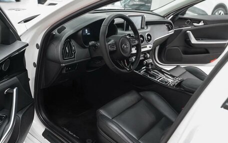 KIA Stinger I, 2018 год, 2 190 000 рублей, 12 фотография