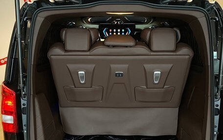 Mercedes-Benz Vito, 2025 год, 11 500 000 рублей, 17 фотография