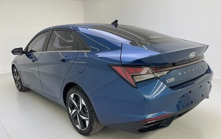 Hyundai Elantra, 2022 год, 1 700 000 рублей, 6 фотография